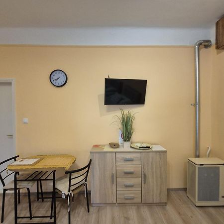 Szahara Vendeghaz Apartment Kerekegyhaza ภายนอก รูปภาพ