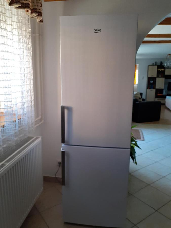 Szahara Vendeghaz Apartment Kerekegyhaza ภายนอก รูปภาพ