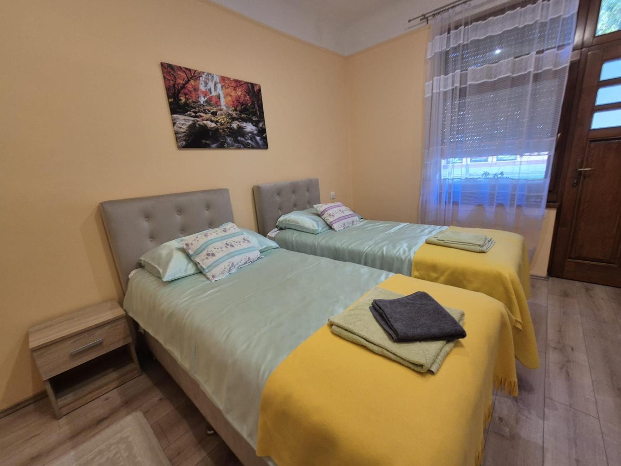 Szahara Vendeghaz Apartment Kerekegyhaza ภายนอก รูปภาพ