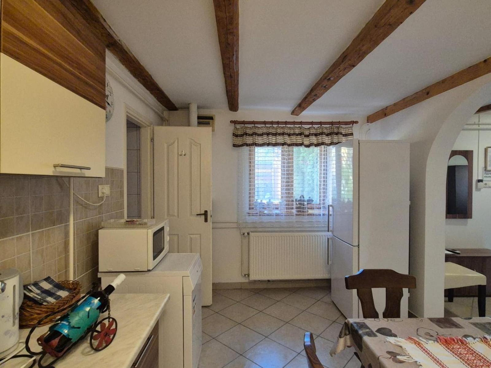 Szahara Vendeghaz Apartment Kerekegyhaza ภายนอก รูปภาพ